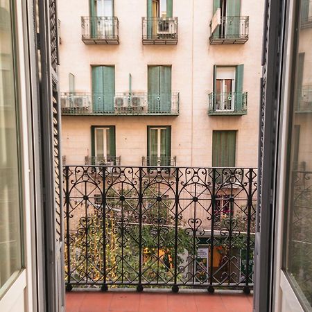Fuencarral Lägenhet Madrid Exteriör bild