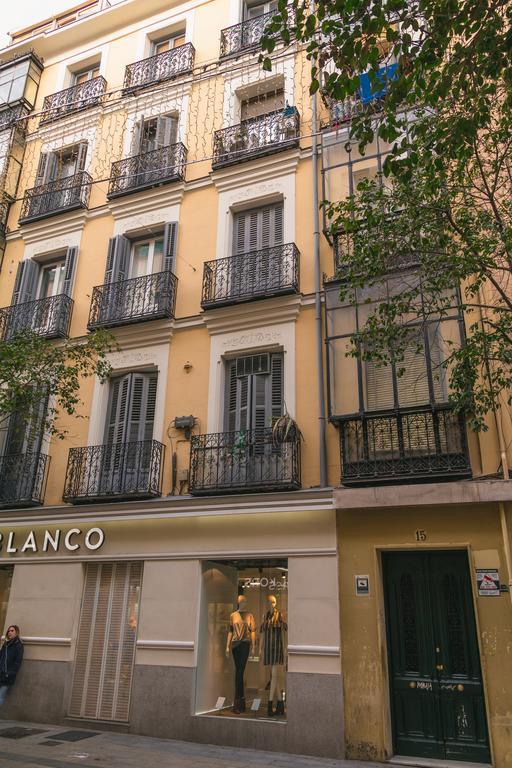 Fuencarral Lägenhet Madrid Exteriör bild