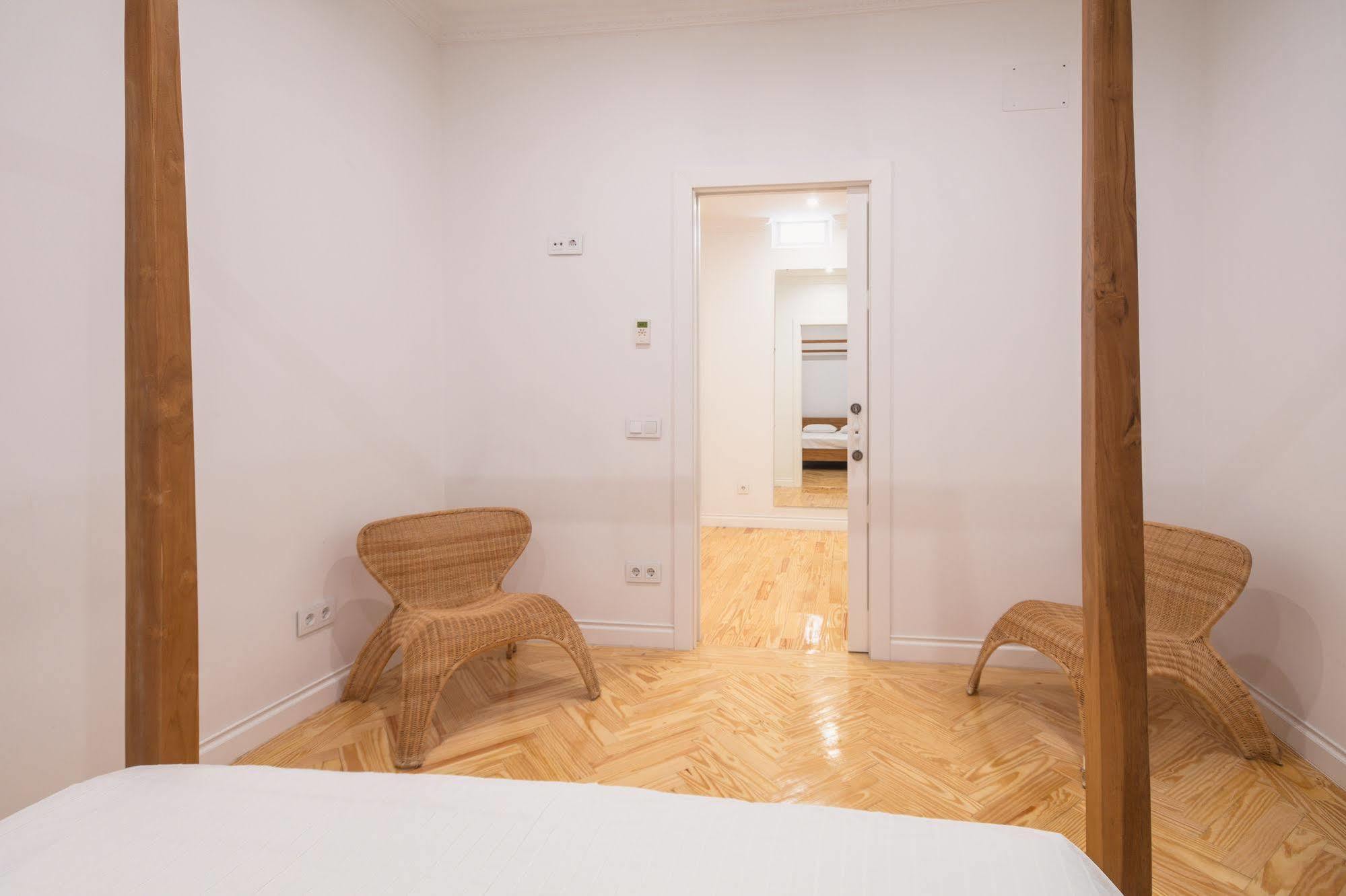 Fuencarral Lägenhet Madrid Exteriör bild